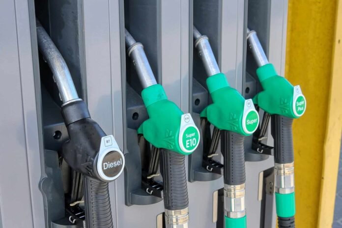 Petrol diesel shortage expected in Pakistan