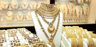 Gold prices expected to reach record high of Rs200,000 per tola