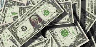 Pakistani money exchangers remove cap on dollar exchange rate