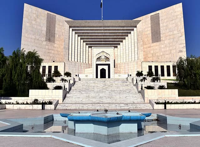 The SC orders FBR to obtain 50% of the super tax from major corporations within seven days