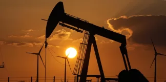 Pakistan's Petroleum Division looking to buy Russian crude oil due to high global oil prices