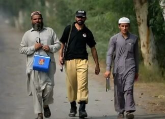 Police officer polio