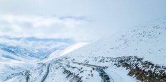 May snowfall in Kaghan Valley