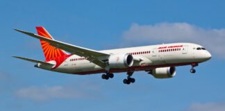 Pakistan extends ban on Indian aircraft